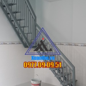 CẦU THANG SẮT 2