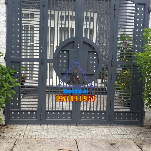  CỬA CỔNG SẮT 04