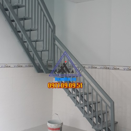 CẦU THANG SẮT 2